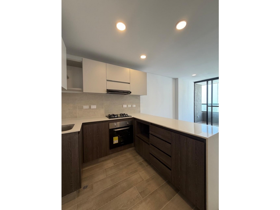 APARTAMENTO VENTA CASTELLANA, PARA ESTRENAR — foto 2