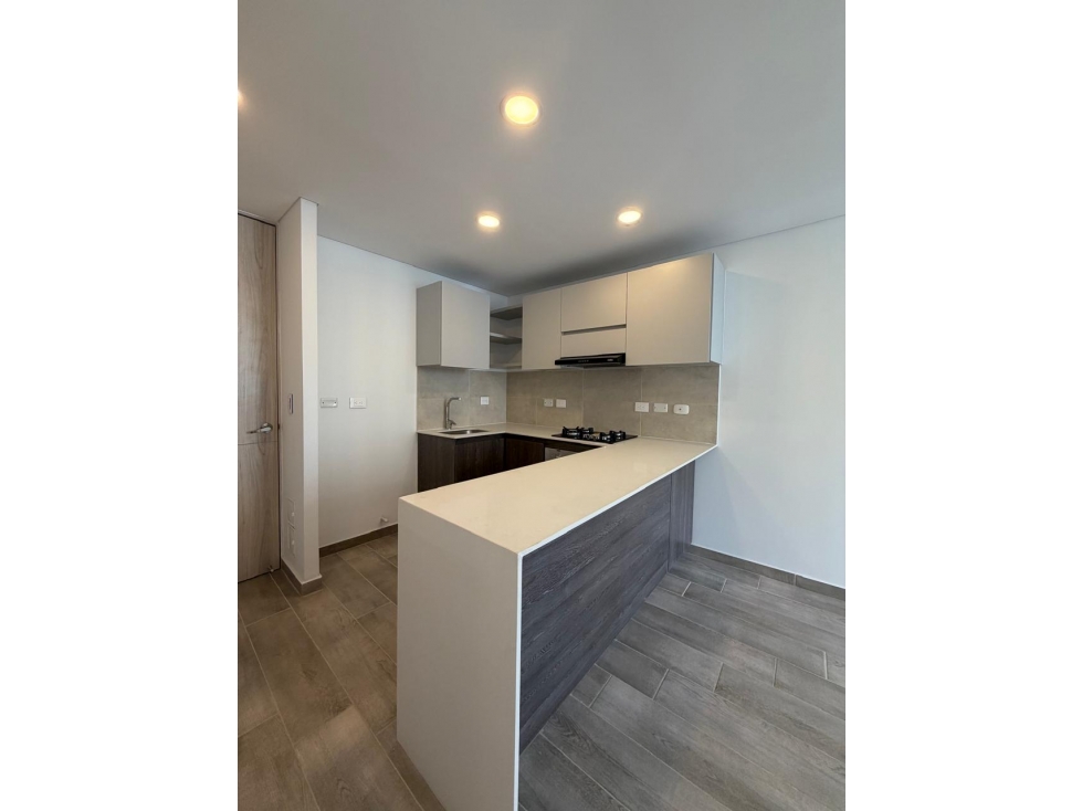 APARTAMENTO VENTA CASTELLANA, PARA ESTRENAR