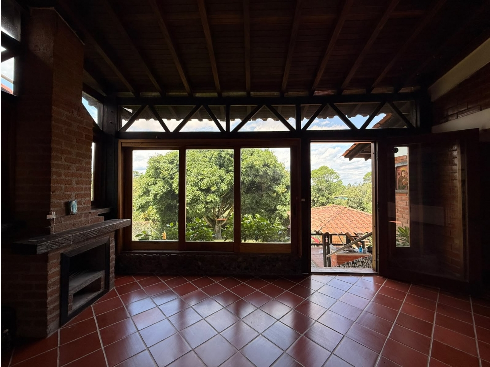 ¡EN RENTA HERMOSA CASA CAMPESTRE REMODELADA VIA ALCALÃ! — foto 4