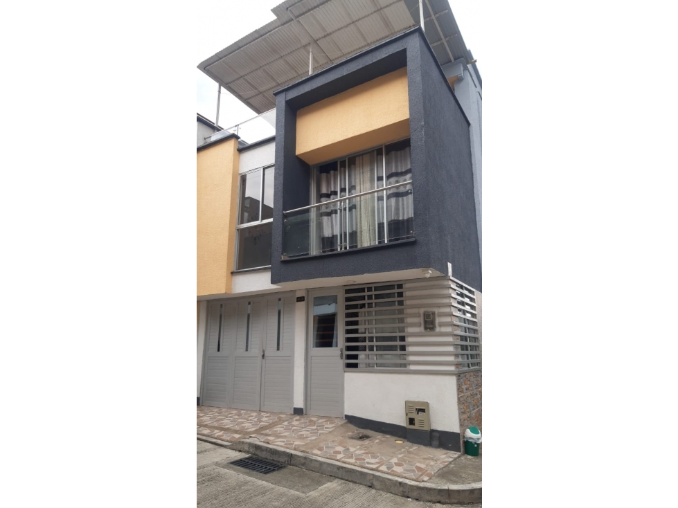 SE VENDE CASA EN SANTA ROSA DE CABAL