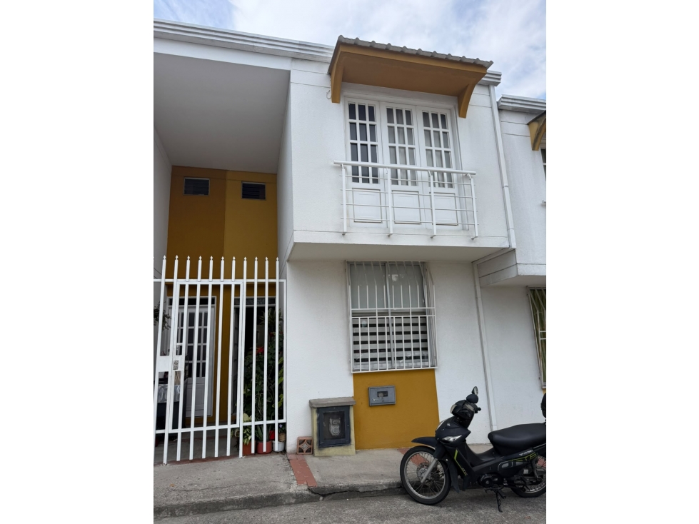 SE VENDE CASA DUPLEX EN VILLA DEL PRADO