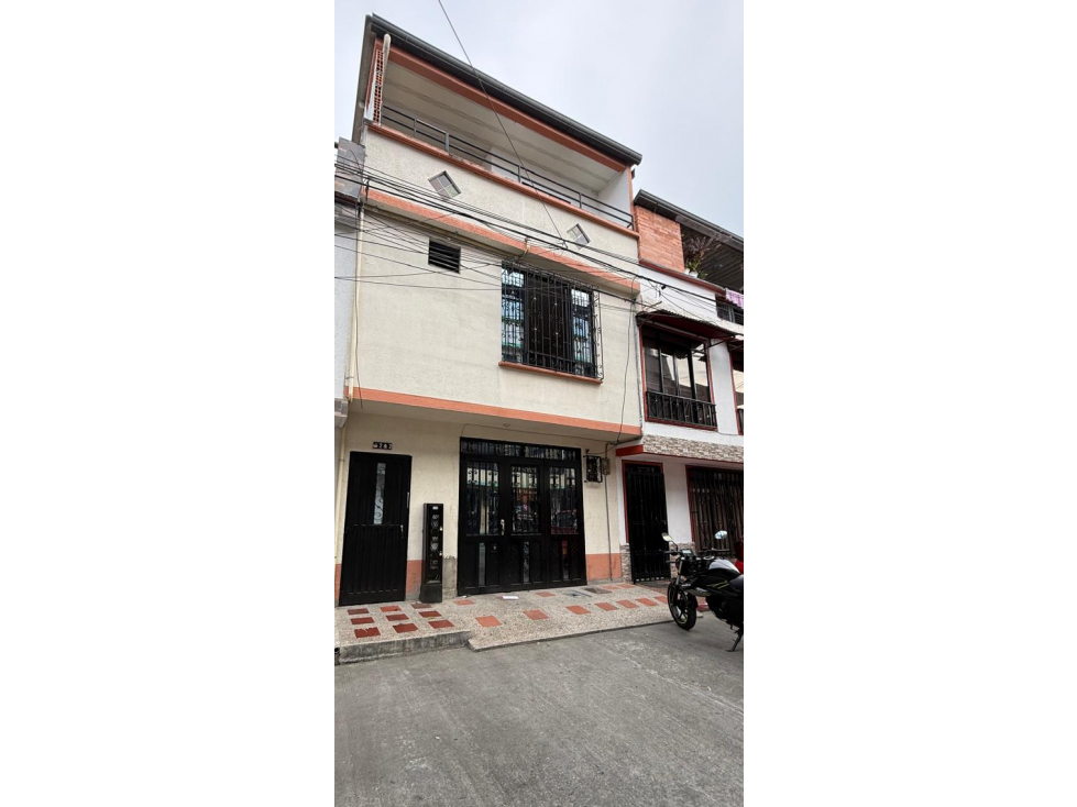 SE VENDE CASA BIFAMILIAR EN SAMARIA 1