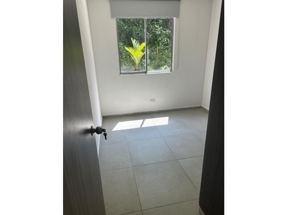 SE VENDE APARTAMENTO EN CONJUNTO CERRADO- AV SUR - 2