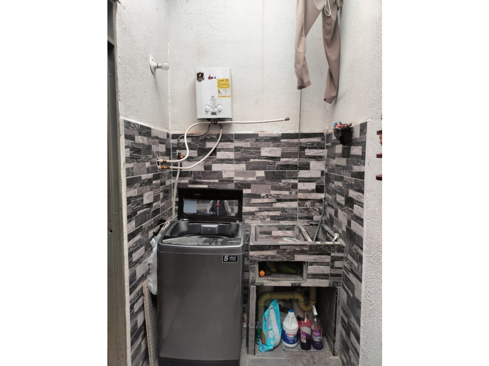 SE VENDE CASA EN LA HACIENDA CUBA — foto 2