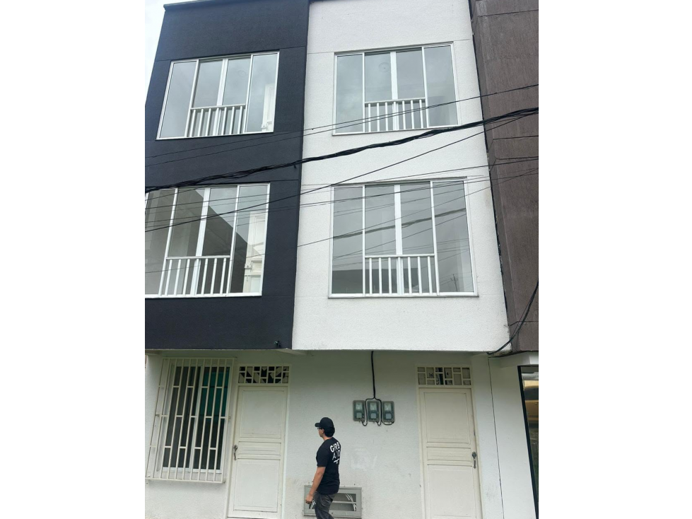 SE VENDE EDICIO CON APARTAMENTOS EN CONDINA