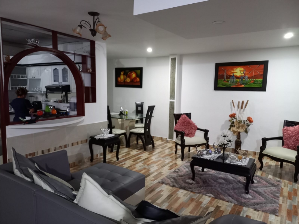 CASA EN VENTA EN CONJUNTO CERRADO