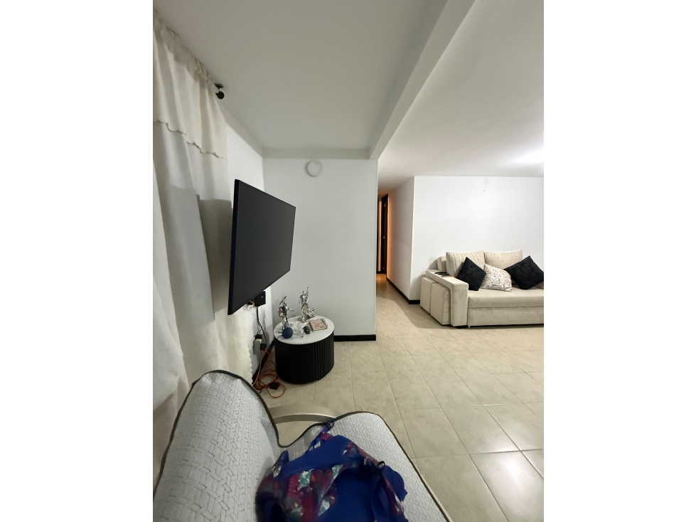SE VENDE APARTAMENTO EN UNICENTRO PEREIRA - 4