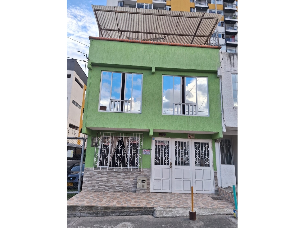 SE VENDE CASA DE 3 PISOS EN SANTA ISABEL, DOSQUEBRADAS