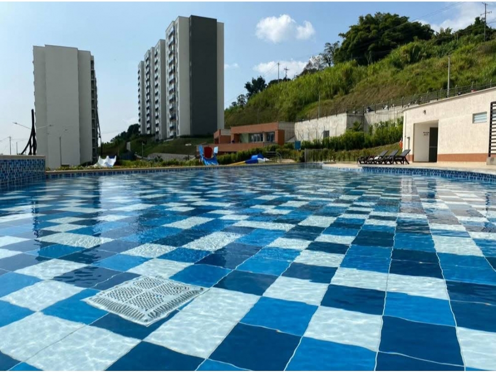 SE VENDE APARTAMENTO EN DOSQUEBRADAS AQUA HILLS — foto 2