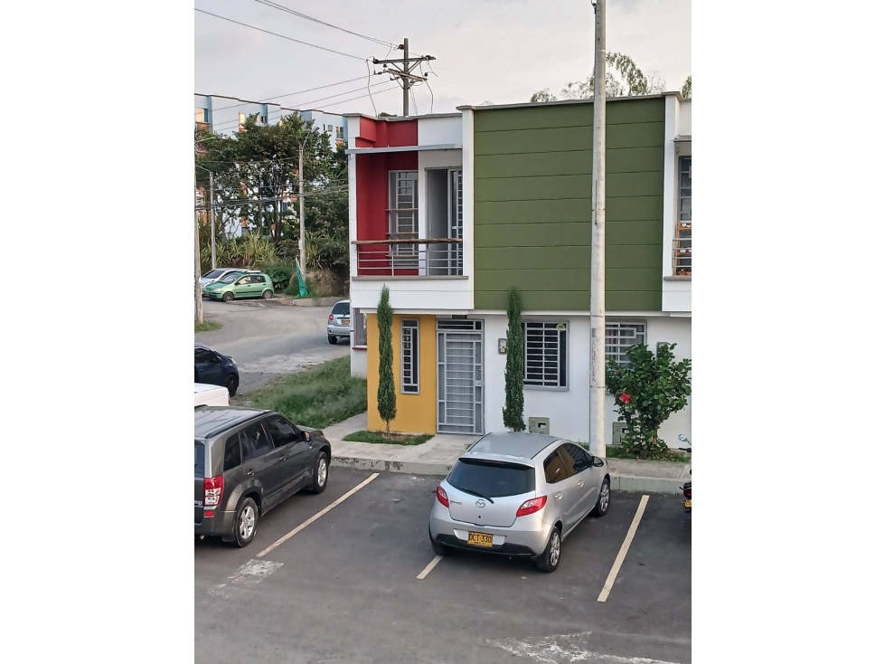 SE VENDE CASA DUPLEX EN URBANIZACION SANTA CLARA CUBA
