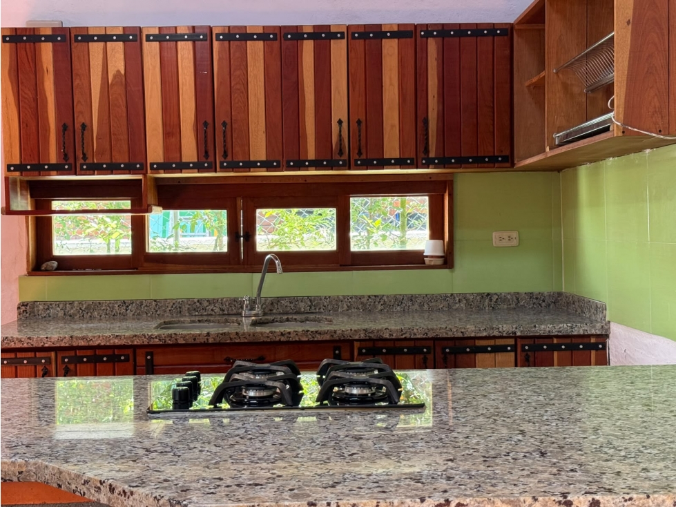 ¡EN RENTA HERMOSA CASA CAMPESTRE REMODELADA VIA ALCALÃ! — foto 3