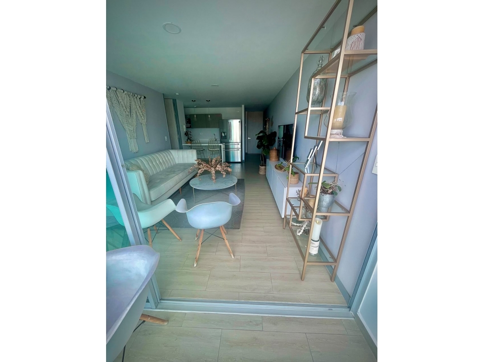 SE VENDE APARTAMENTO EN PINARES