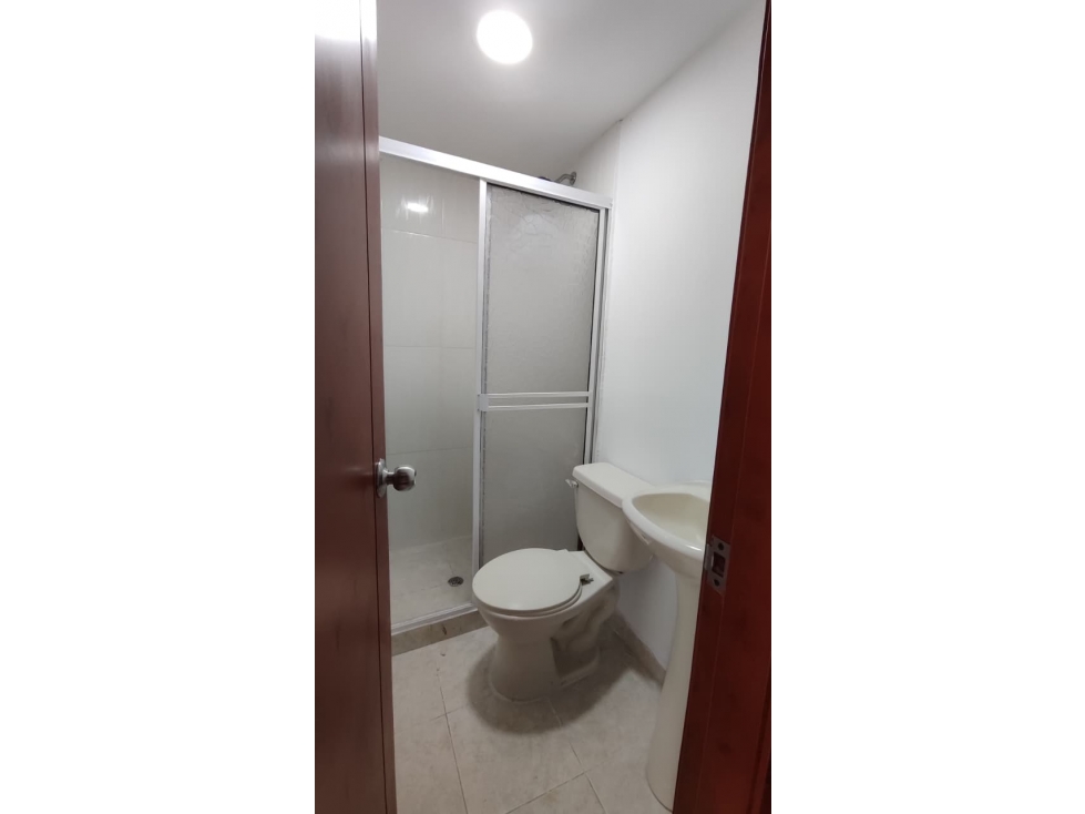 SE VENDE APARTAMENTO GRANDE EN SANTA ISABEL DOSQUEBRADAS — foto 4