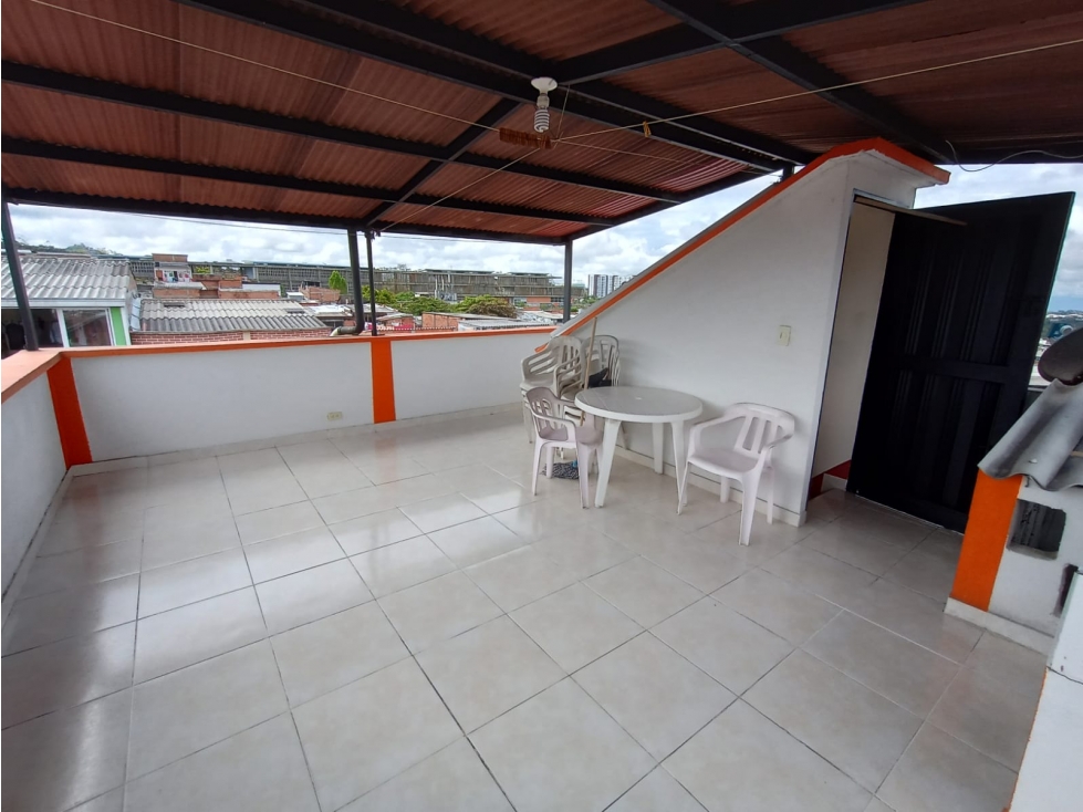 SE VENDE CASA BIFAMILIAR EN SAMARIA — foto 2