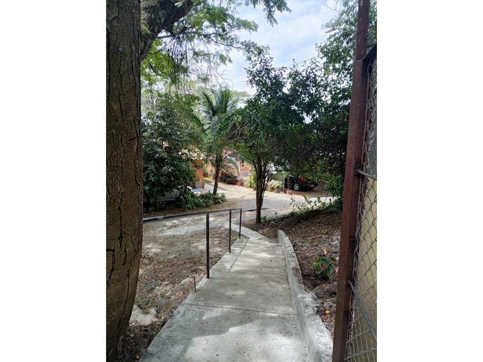 ¡SE VENDE HERMOSA CASA CAMPESTRE EN CONDOMINIO- CARTAGO! — foto 3
