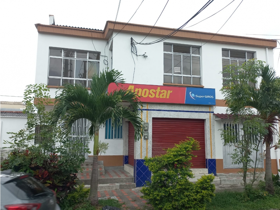 SE VENDE CASA EN EL JARDIN