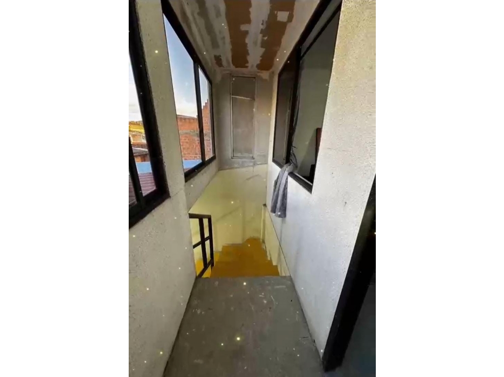 SE VENDE CASA DE 3 PISOS EN CUBA — foto 3