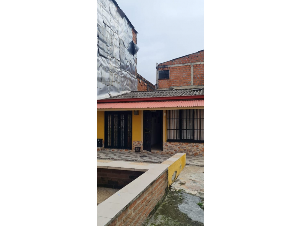 SE VENDE CASA EN DOSQUEBRADAS - 2