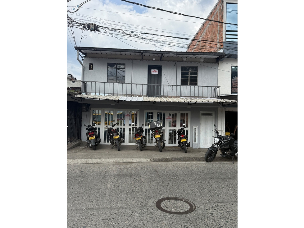 SE RENTA CASA EN LA GRACIELA - 1
