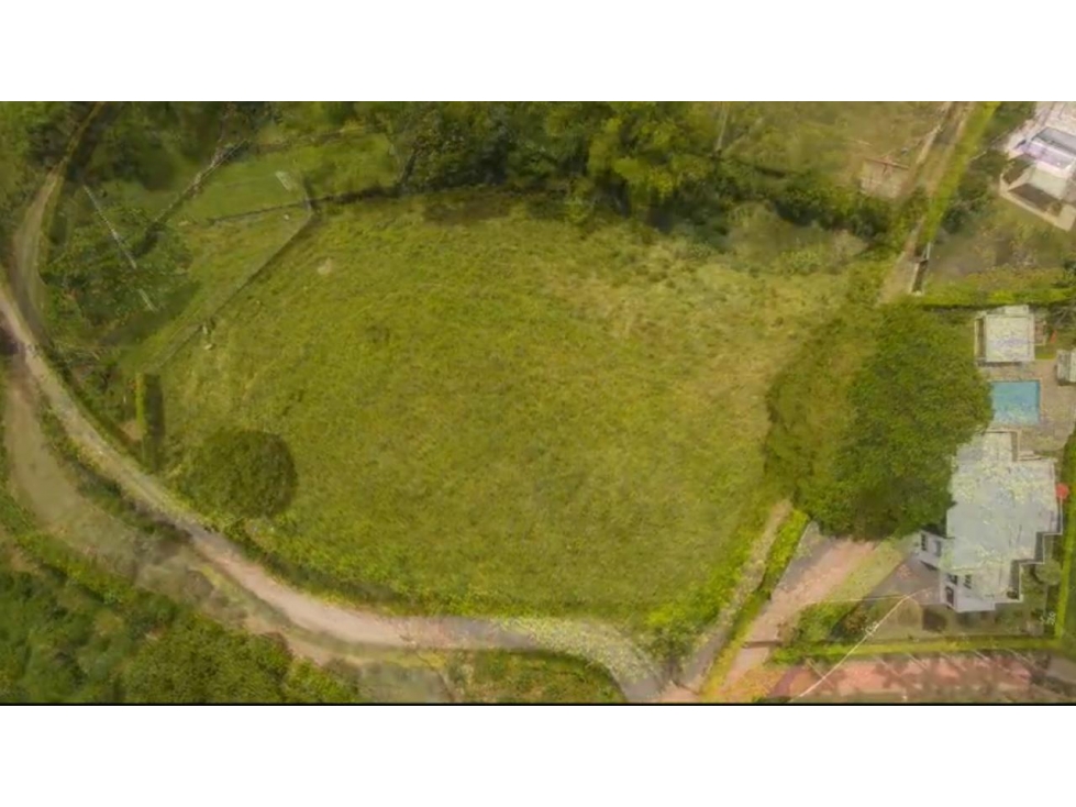 SE VENDE LOTE ESQUINERO EN CERRITOS — foto 3