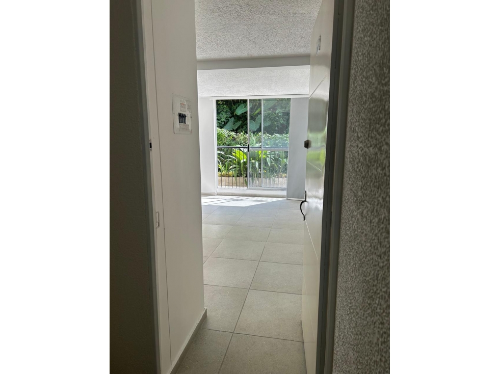 SE VENDE APARTAMENTO EN CONJUNTO CERRADO- AV SUR - 4
