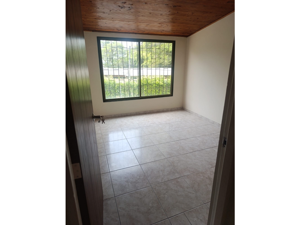 SE VENDE CASA EN EL BARRIO JARDIN/PEREIRA — foto 5