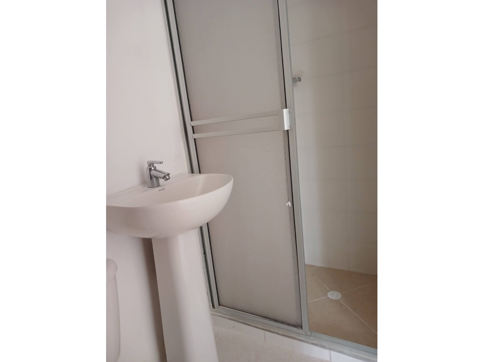 SE VENDE CASA DUPLEX EN URBANIZACION SANTA CLARA CUBA — foto 6