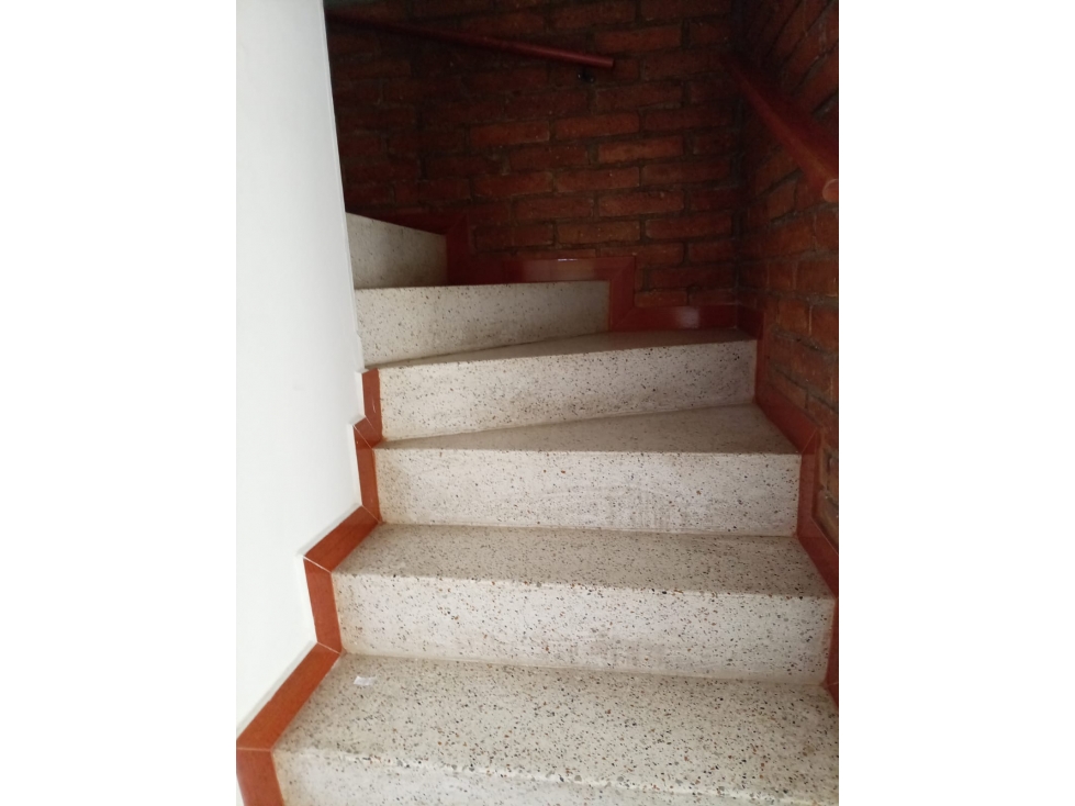 ¡SE VENDE HERMOSA CASA CAMPESTRE EN CONDOMINIO- CARTAGO! — foto 4