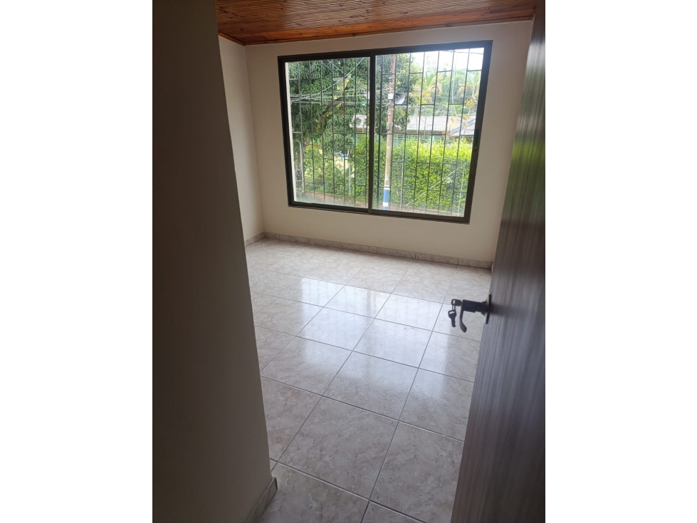 SE VENDE CASA EN EL BARRIO JARDIN/PEREIRA — foto 6