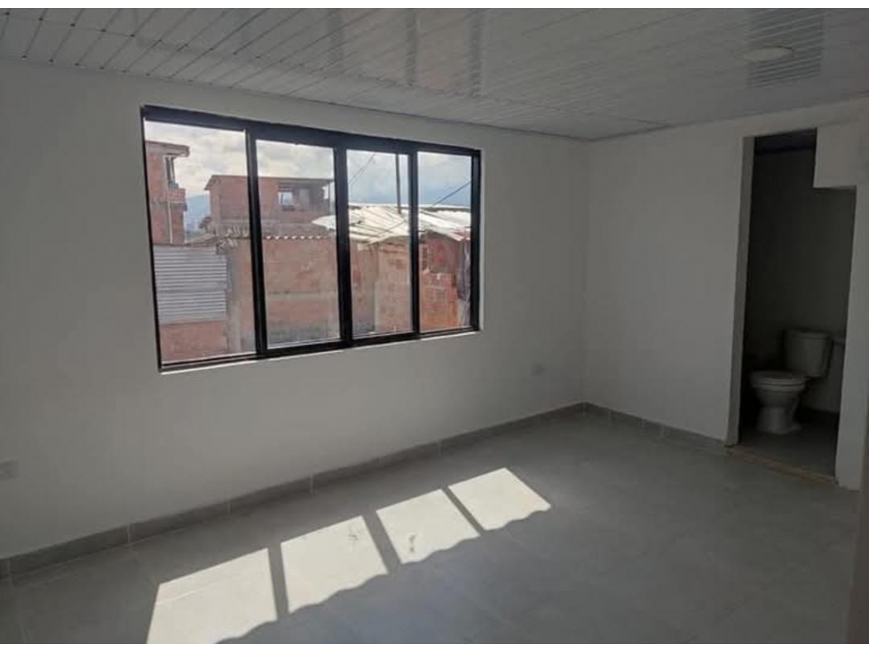 SE VENDE CASA EN EL ROCIO ALTO - 5