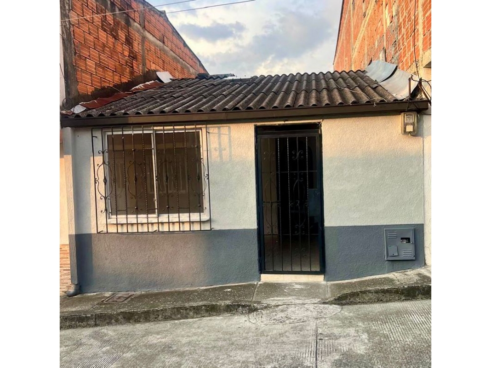 CASA EN VENTA EN SAMARIA PEREIRA 1 PISO