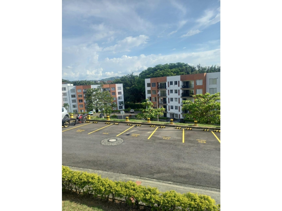 SE VENDE APARTAMENTO EN UNICENTRO PEREIRA - 2