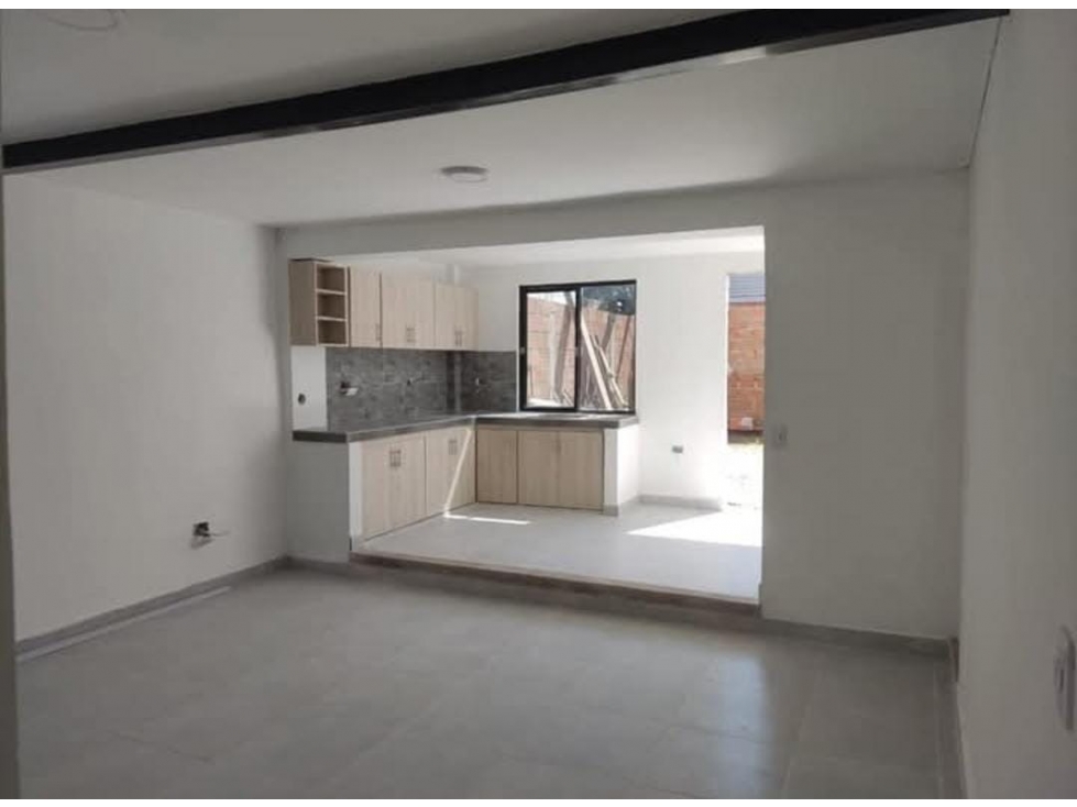 SE VENDE CASA EN EL ROCIO ALTO - 6