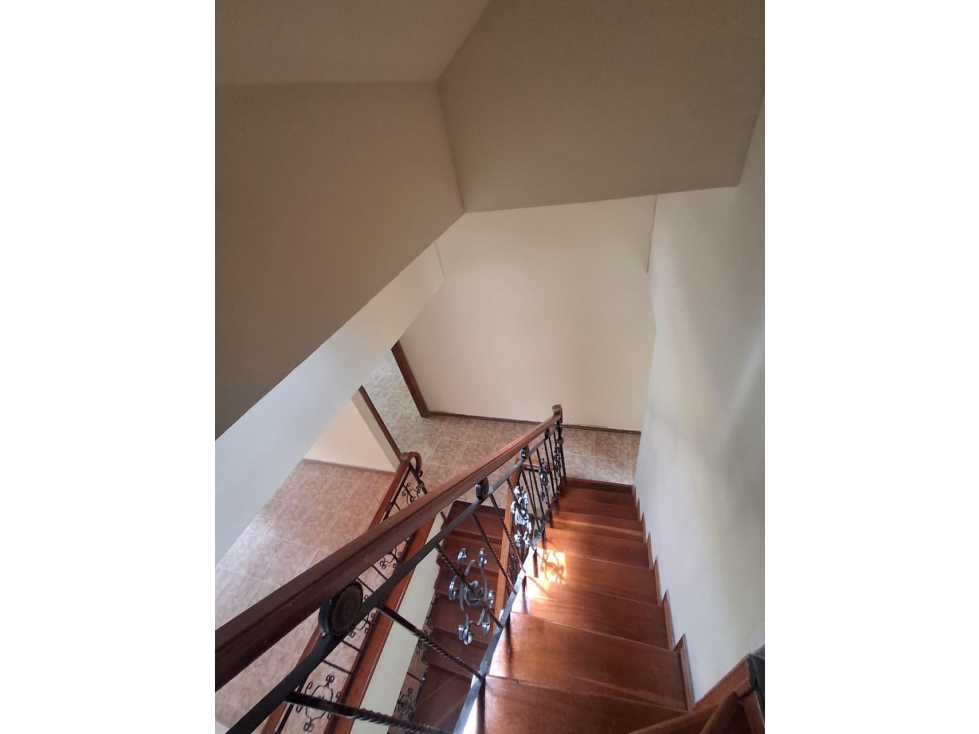 SE VENDE CASA EN EL POBLADO 1 — foto 3