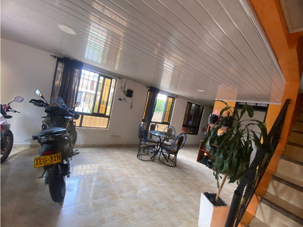 SE VENDE CASA ESQUINERA DUPLEX EN CUBA - 6