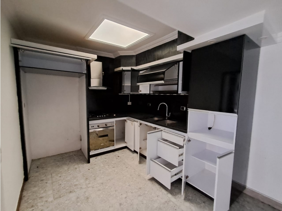 SE VENDE CASA DE TRES PISOS EN DOSQUEBRADAS SECTOR SANTA MONICA — foto 6