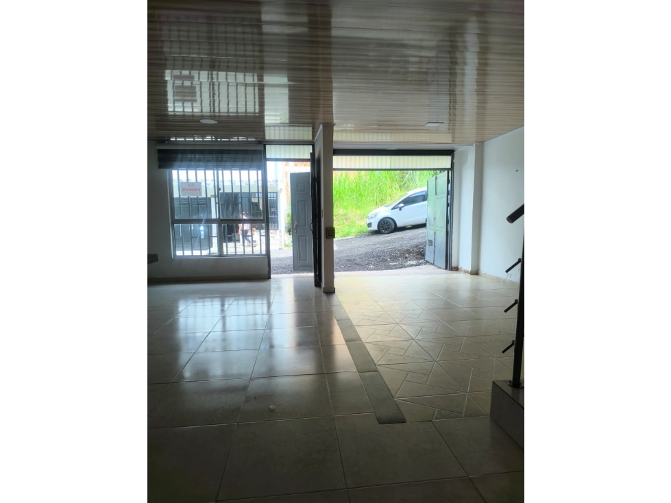 SE VENDE CASA EN LA PRADERA - 3