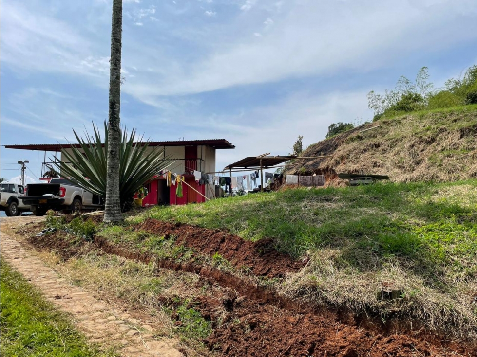 SE VENDE FINCA EN COMBIA