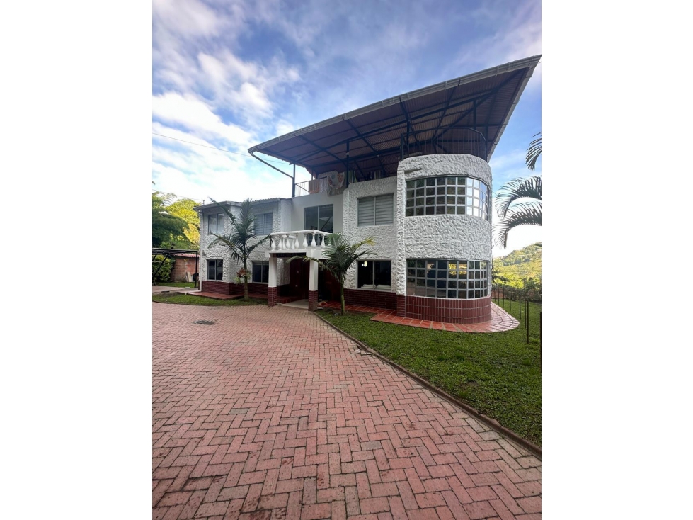 VENTA DE CASA CAMPESTRE EN MANIZALES (El Arenillo)