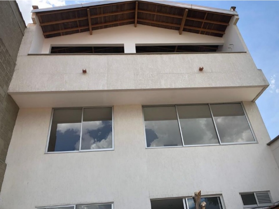 VENTA DE CASA EN MEDELLIN (Barrio Cordoba) — foto 3