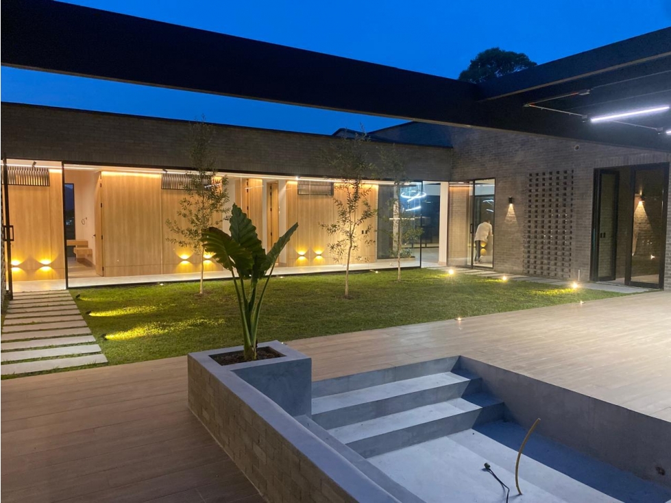 HERMOSA CASA PARA VENTA