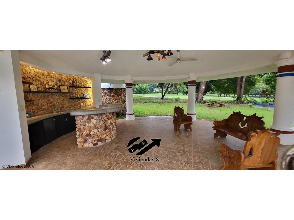 Oferta 395,000 Playa Coronado 4R, 3.5B y CBE Frente a cancha de Golf — foto 2