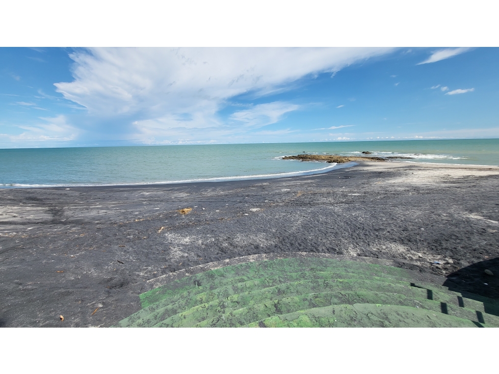 PH APRUCC Coronado 4Rec con acceso directo a la playa 299,997