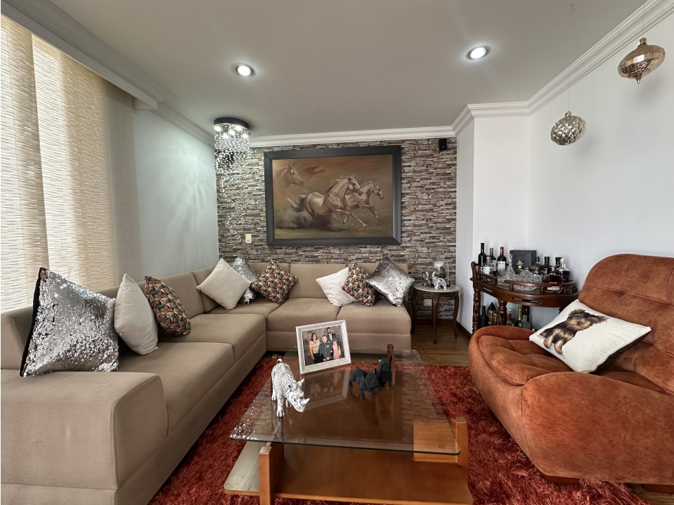 VENTA HERMOSO DUPLEX VERSALLES, MANIZALES