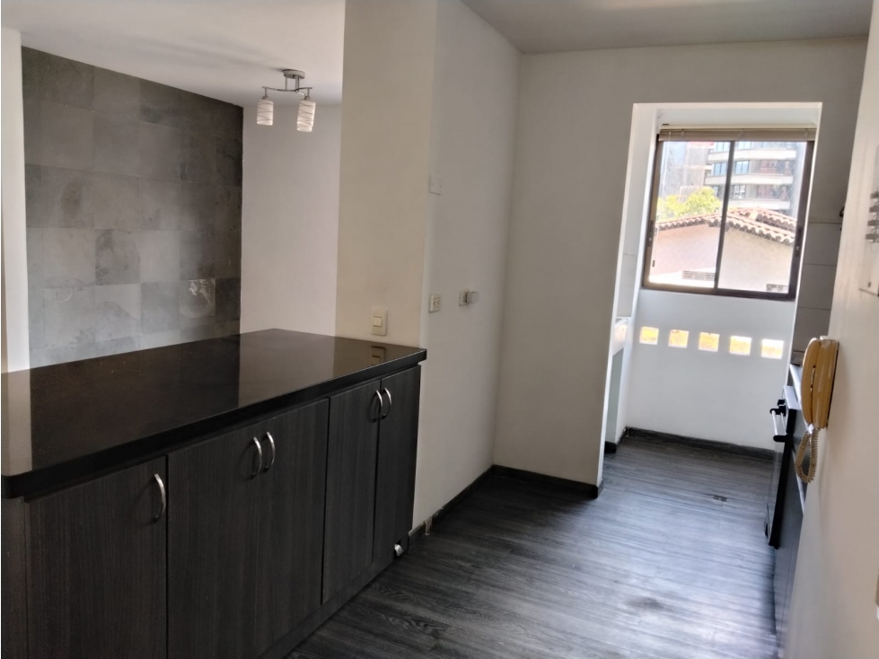 ARRIENDO APARTAMENTO POBLADO- LAS LOMAS — foto 3