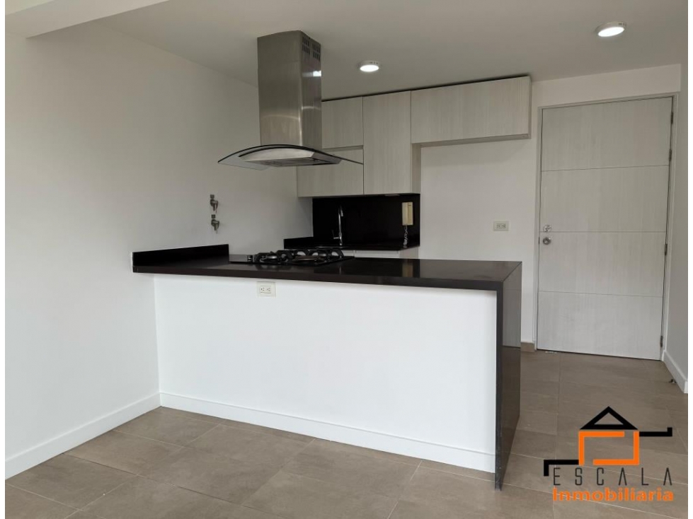 apartastudio en arriendo Loma de los Bernal, Medellin — foto 2