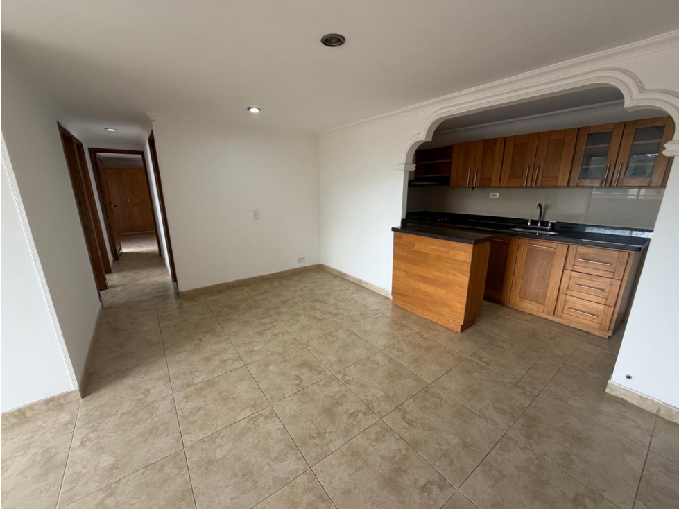 APARTAMENTO EN ARRIENDO - LOS COLORES — foto 5