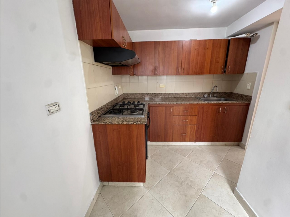 Arriendo apartamento Loma de los Bernal — foto 2