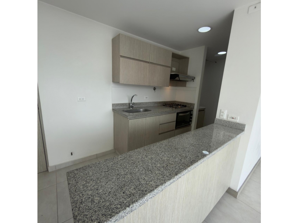 RENTO APARTAMENTO EN SABANETA UNIDAD PRIMEIRO