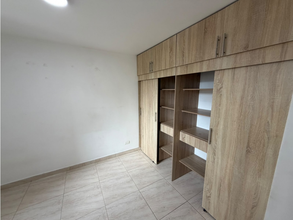APARTAMENTO EN ARRIENDO EN LA DOCTORA-SABANETA — foto 5